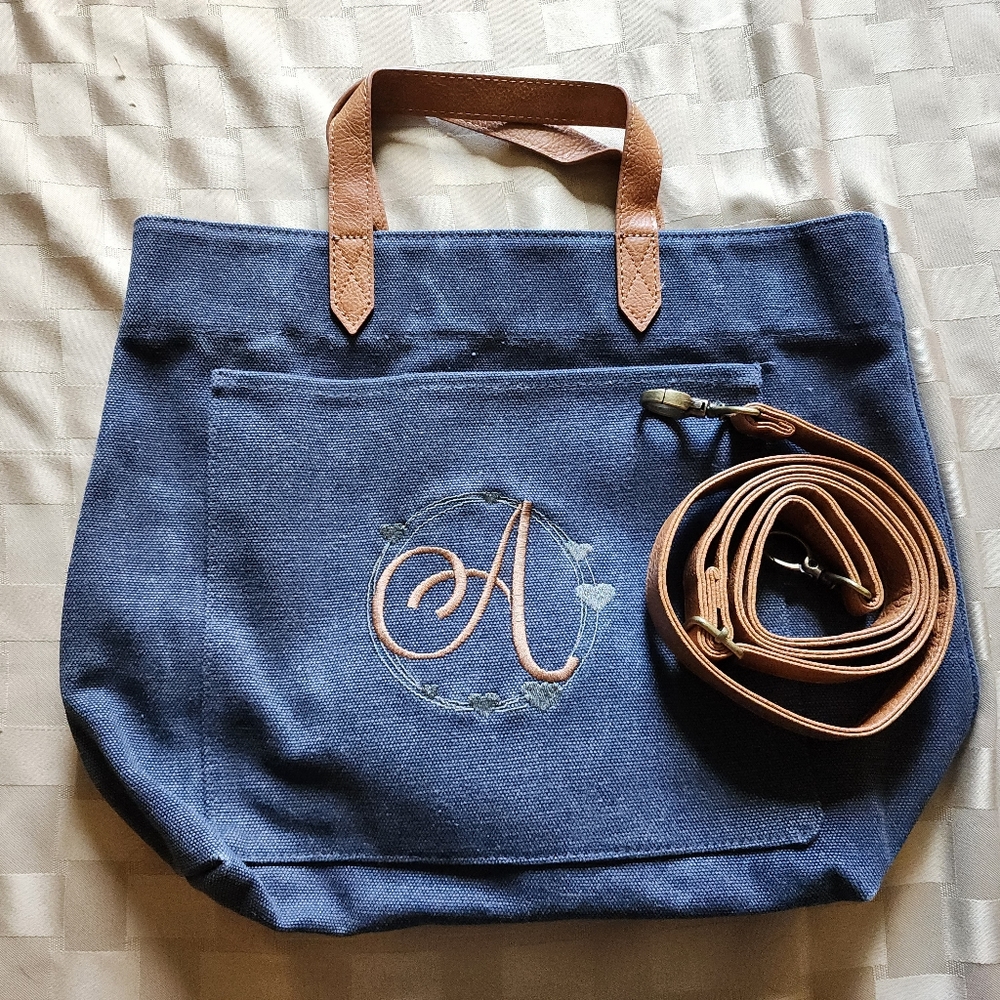 Thirty-One Window Shopper